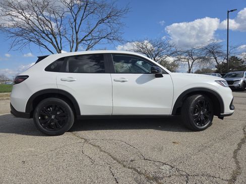 New 2026 Honda HR-V Sport image 18