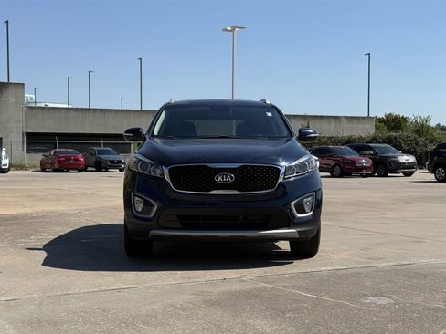 Used 2018 Kia Sorento EX image 6