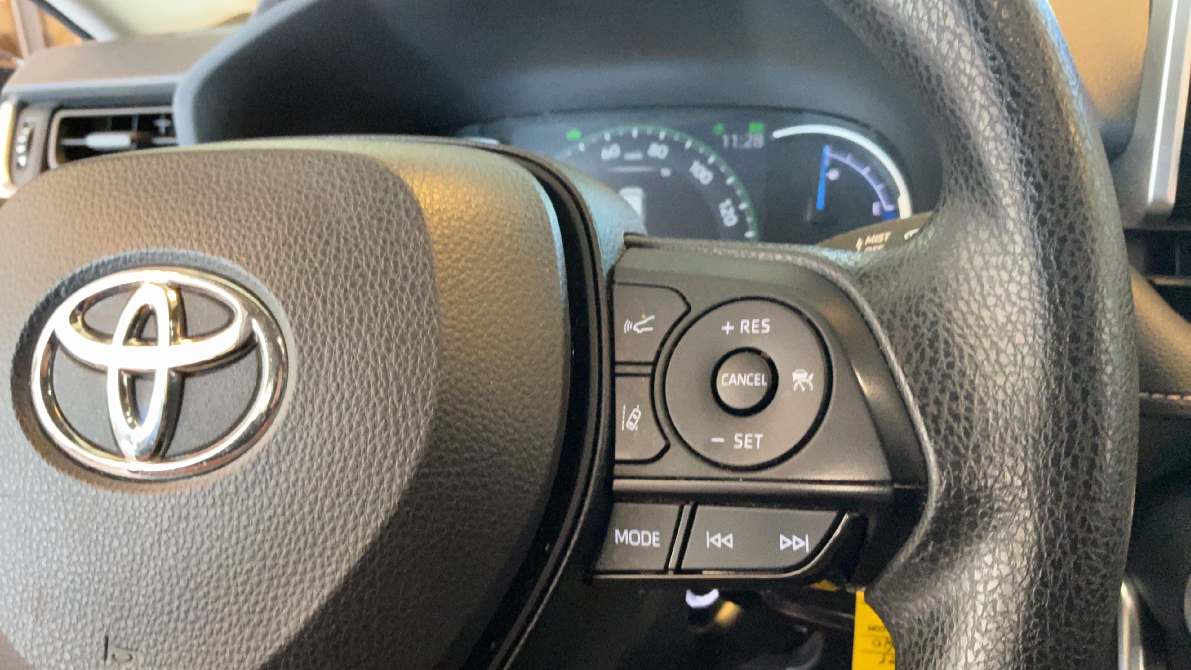 Certified 2024 Toyota RAV4 LE AWD/4WD image 19