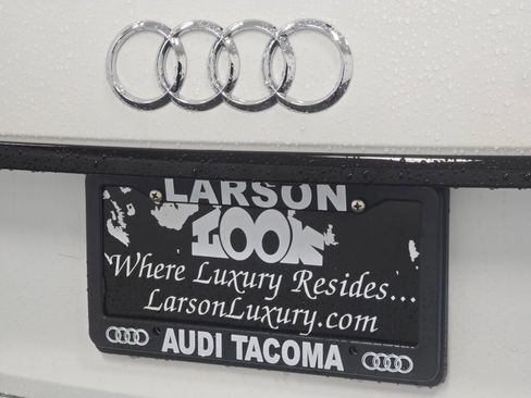 Certified 2025 Audi Q5 2.0T Premium w/ Convenience Plus Package image 32