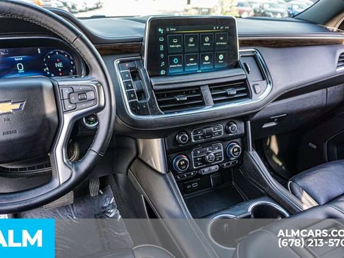 Used 2024 Chevrolet Suburban Premier RWD image 34