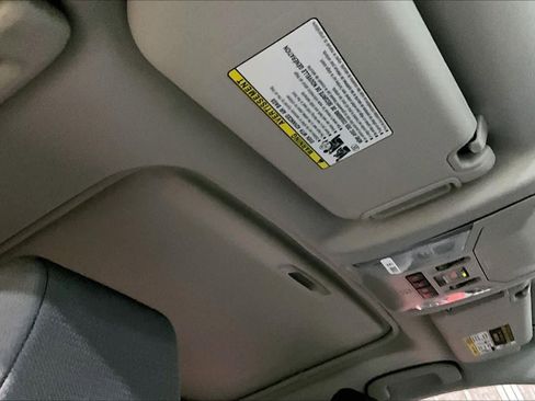 Used 2019 Toyota RAV4 XLE w/ Convenience Package image 14