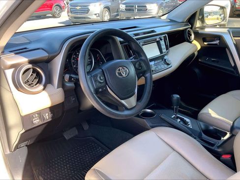 Used 2015 Toyota RAV4 XLE image 17