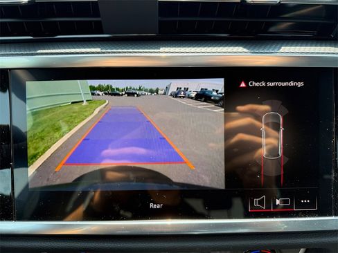 New 2025 Audi Q3 2.0T Premium image 16