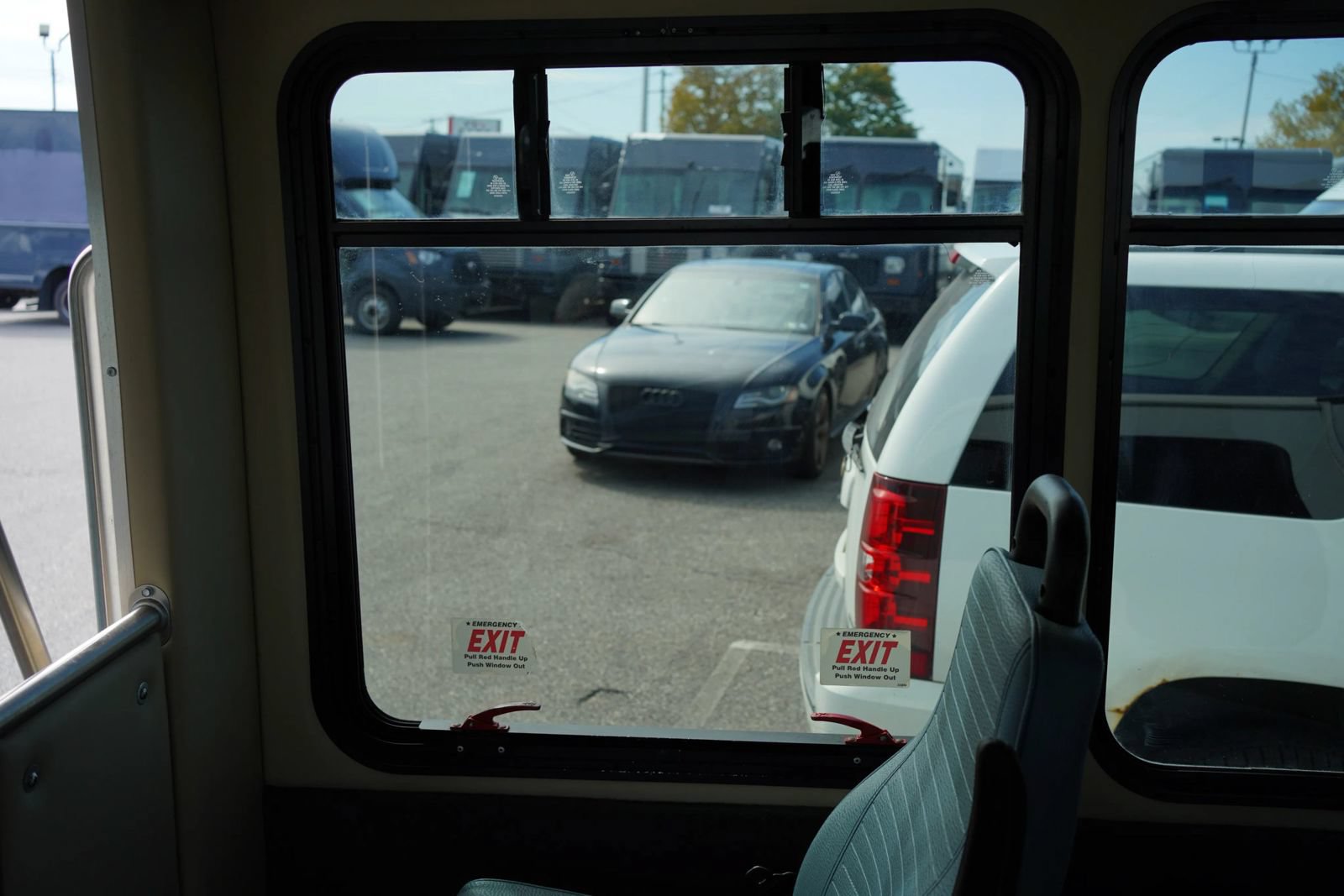 Used 2019 Ford Transit 350 138 DRW w/ Shuttle Bus Prep Package RWD image 28