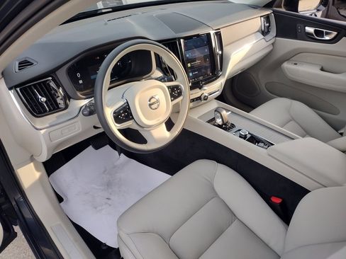 Certified 2025 Volvo XC60 T8 Plus w/ Protection Package Premier image 13