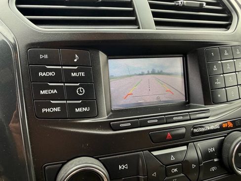 Used 2018 Ford Explorer 4WD w/ Class II Trailer Tow Package image 20