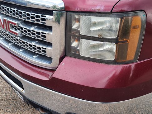 Used 2013 GMC Sierra 3500 SLE w/ SLE Preferred Package image 5