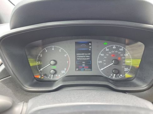 Used 2024 Toyota Corolla Cross AWD Hybrid image 10