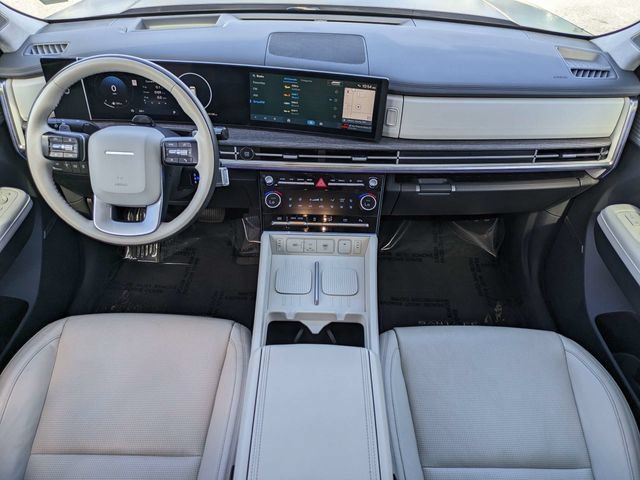 Used 2025 Hyundai Santa Fe Calligraphy FWD image 16