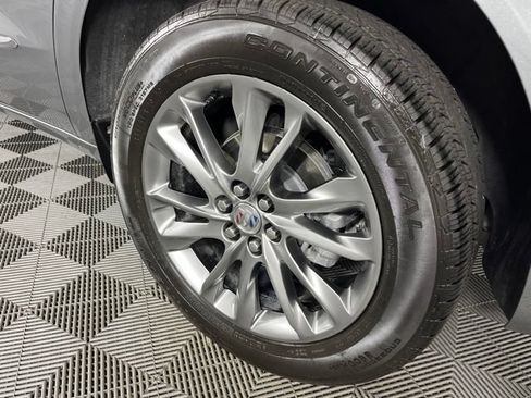 Used 2023 Buick Enclave Avenir w/ Avenir Technology Package FWD image 15