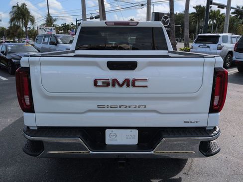 Used 2025 GMC Sierra 1500 SLT AWD/4WD image 6