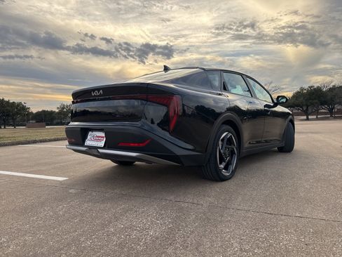 Used 2025 Kia K4 EX image 4