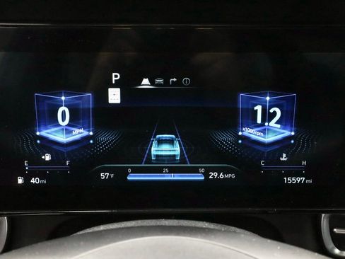 Certified 2024 Hyundai Elantra SEL image 29