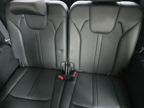 Certified 2023 Kia Sorento SX image 17