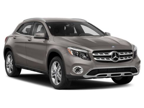 Used 2018 Mercedes-Benz GLA 250 4MATIC image 9