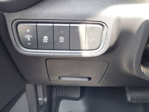 Certified 2023 Kia Soul LX w/ Option Group 015 FWD image 22