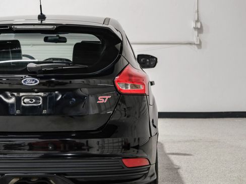 Used 2016 Ford Focus ST w/ Equipment Group 402A image 57