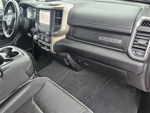 Used 2022 RAM 1500 Laramie AWD/4WD image 14