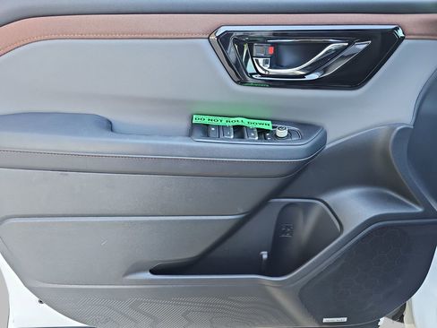 New 2026 Subaru Forester Touring AWD/4WD image 32