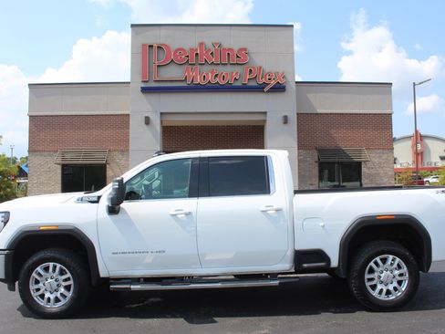 Used 2024 GMC Sierra 2500 SLE w/ SLE Value Package; AWD/4WD image 10