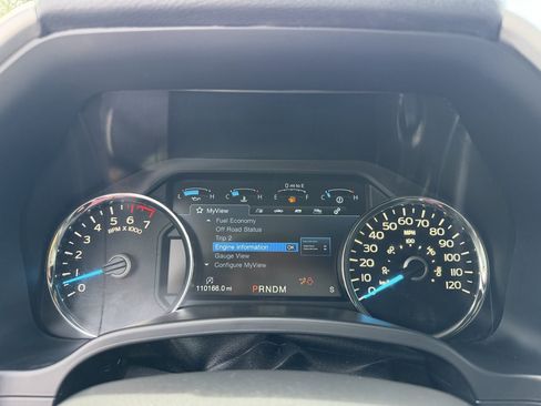 Used 2018 Ford F150 Lariat w/ Equipment Group 502A Luxury AWD/4WD image 16