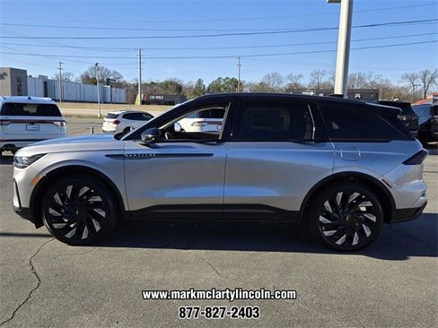 New 2026 Lincoln Nautilus Reserve w/ Jet Appearance Package image 4