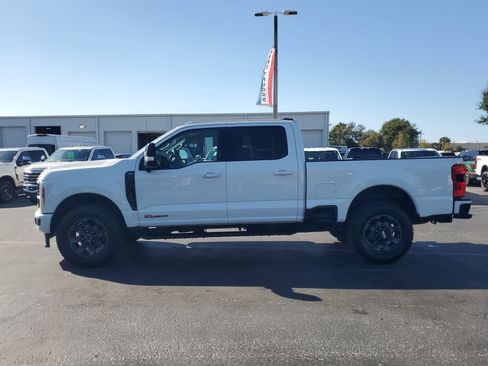 Used 2024 Ford F250 Lariat w/ Sport Appearance Package image 6