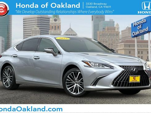 Used 2025 Lexus ES 350 w/ Premium Package FWD image 1