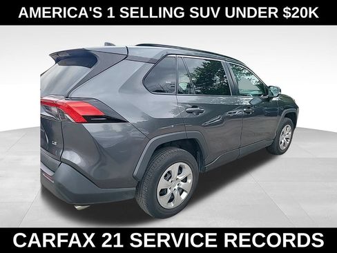 Used 2021 Toyota RAV4 LE FWD image 4