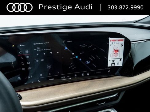 Used 2025 Audi Q5 Premium w/ Convenience Package image 17