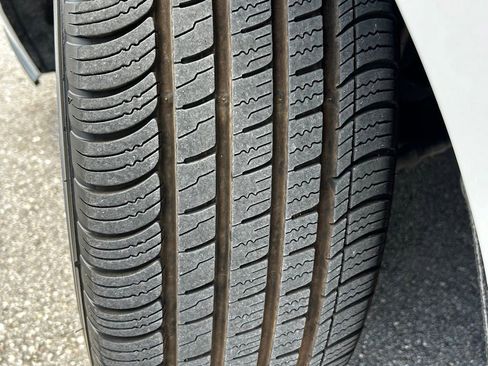 Used 2023 Toyota Sienna XLE image 43