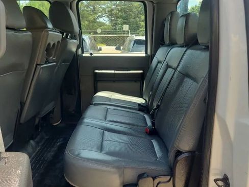 Used 2016 Ford F550 2WD Crew Cab Super Duty w/ Power Equipment Group image 11