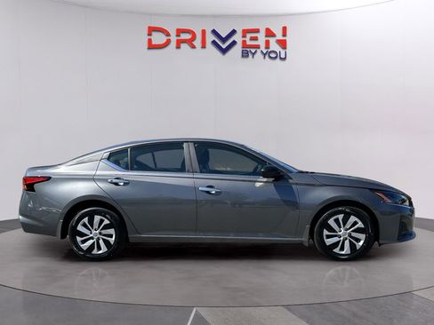 New 2025 Nissan Altima 2.5 S image 6