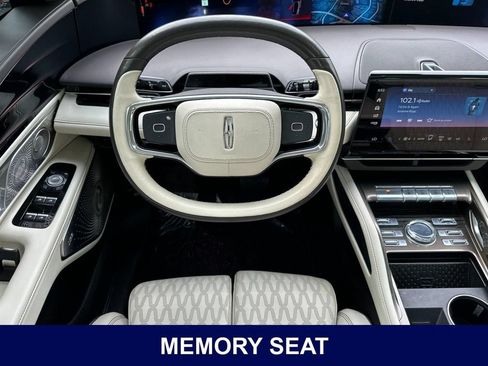 Used 2024 Lincoln Nautilus Black Label w/ Jet Appearance Package (87T) AWD/4WD image 18