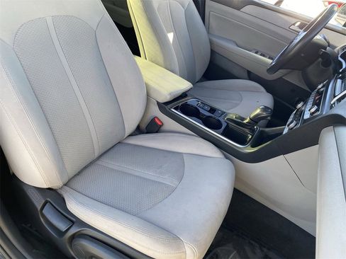 Used 2018 Hyundai Sonata SEL w/ Tech Package 02 image 8