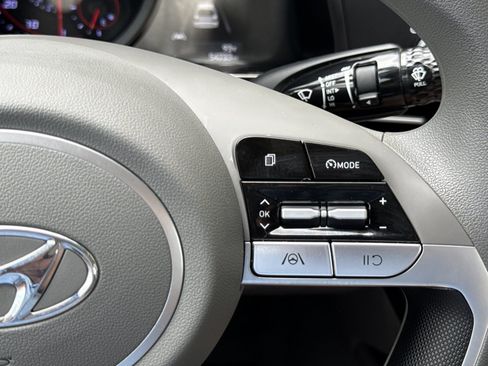 Certified 2023 Hyundai Elantra SEL FWD image 20