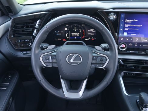 Used 2025 Lexus TX 350 AWD w/ Technology Package image 17