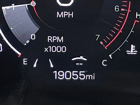 Used 2025 GMC Terrain Elevation image 6