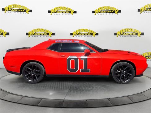 Used 2021 Dodge Challenger SXT w/ Blacktop Package image 6