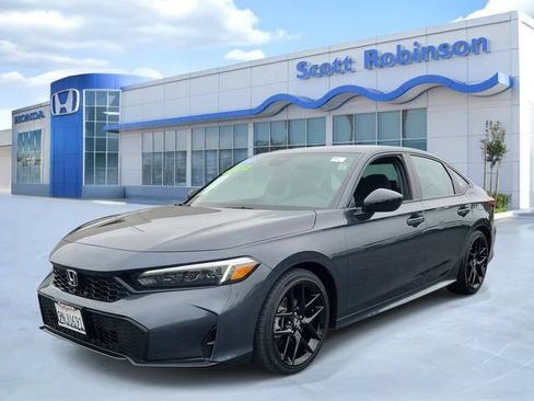 Certified 2025 Honda Civic Sport image 2
