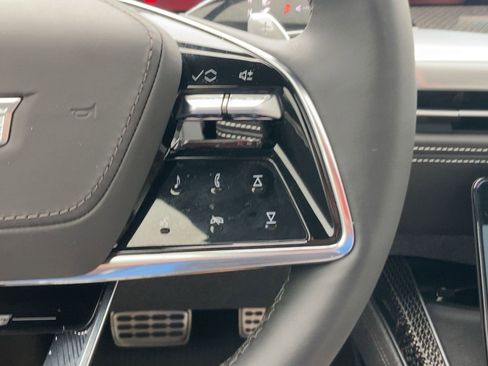 Certified 2025 Cadillac Escalade V w/ LPO, Floor Liner Package image 25