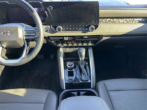 Used 2023 Chevrolet Colorado ZR2 w/ ZR2 Convenience Package III image 11