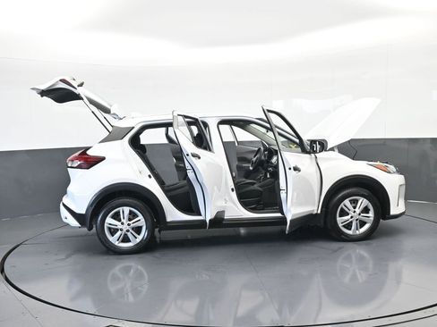 Used 2025 Nissan Kicks Play S image 66