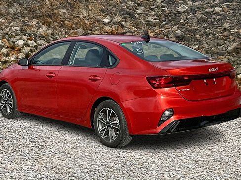 Used 2023 Kia Forte LXS image 11