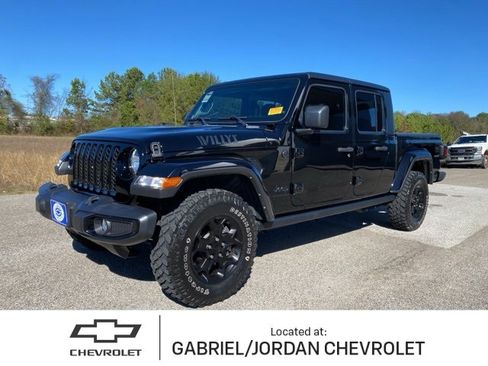 Used 2023 Jeep Gladiator Willys image 1
