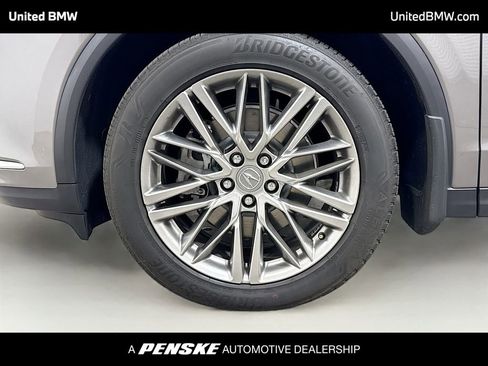 Used 2023 Acura MDX SH-AWD w/ Advance Package image 2