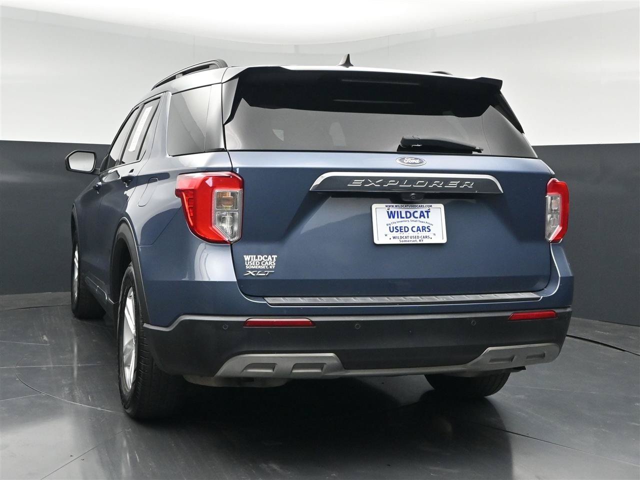 Used 2021 Ford Explorer XLT w/ Equipment Group 202A RWD image 7