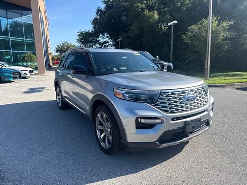 Used 2020 Ford Explorer Platinum w/ Premium Technology Package AWD/4WD image 10