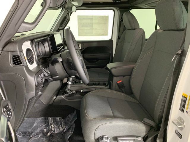 New 2026 Jeep Gladiator Sport AWD/4WD image 11